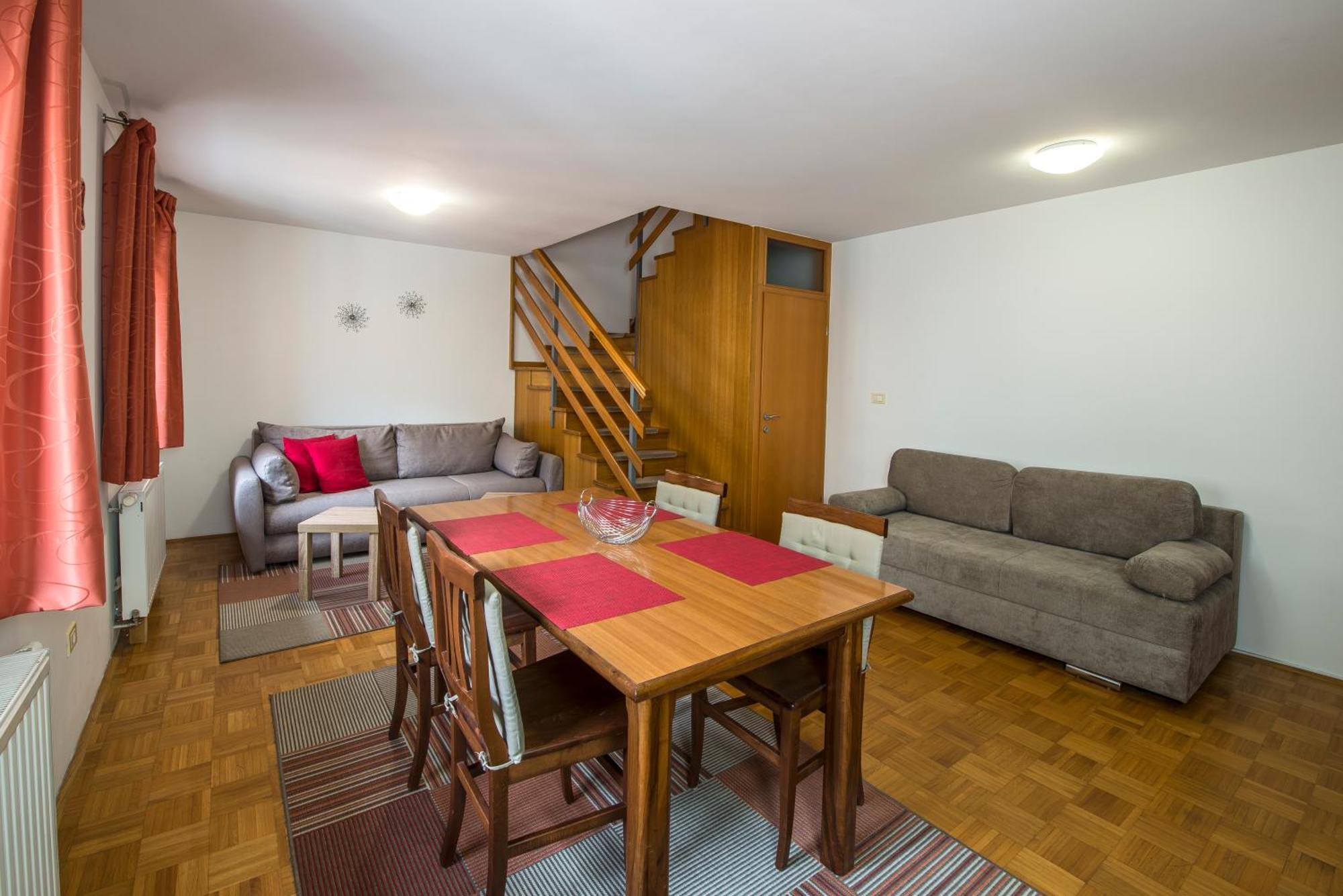 Apartments Rombon Klavdij With Free Onsite Parking ボヴェツ エクステリア 写真